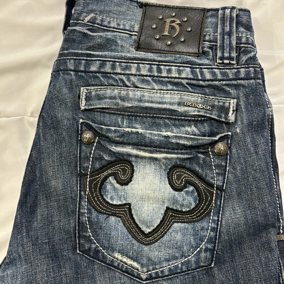 Men’s ReRock Tokyo Distressed Straight Jeans - Picture 7 of 7